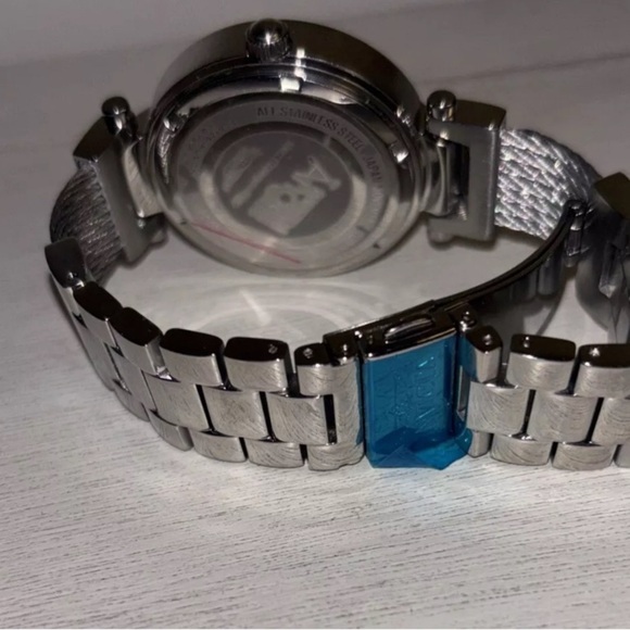 Invicta Women’s Silver Watch - NWOT (requires new battery) - Picture 5 of 7